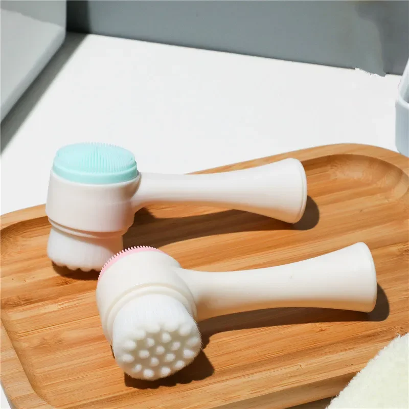 Brosse nettoyante pour le visa - Silicone Face Scrubber Electric avis et prix
